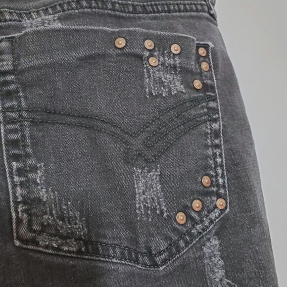 William Rast | Perfect Shorts Distressed Studded Pocket Denim Raw Hem Shorts - Picture 4 of 7
